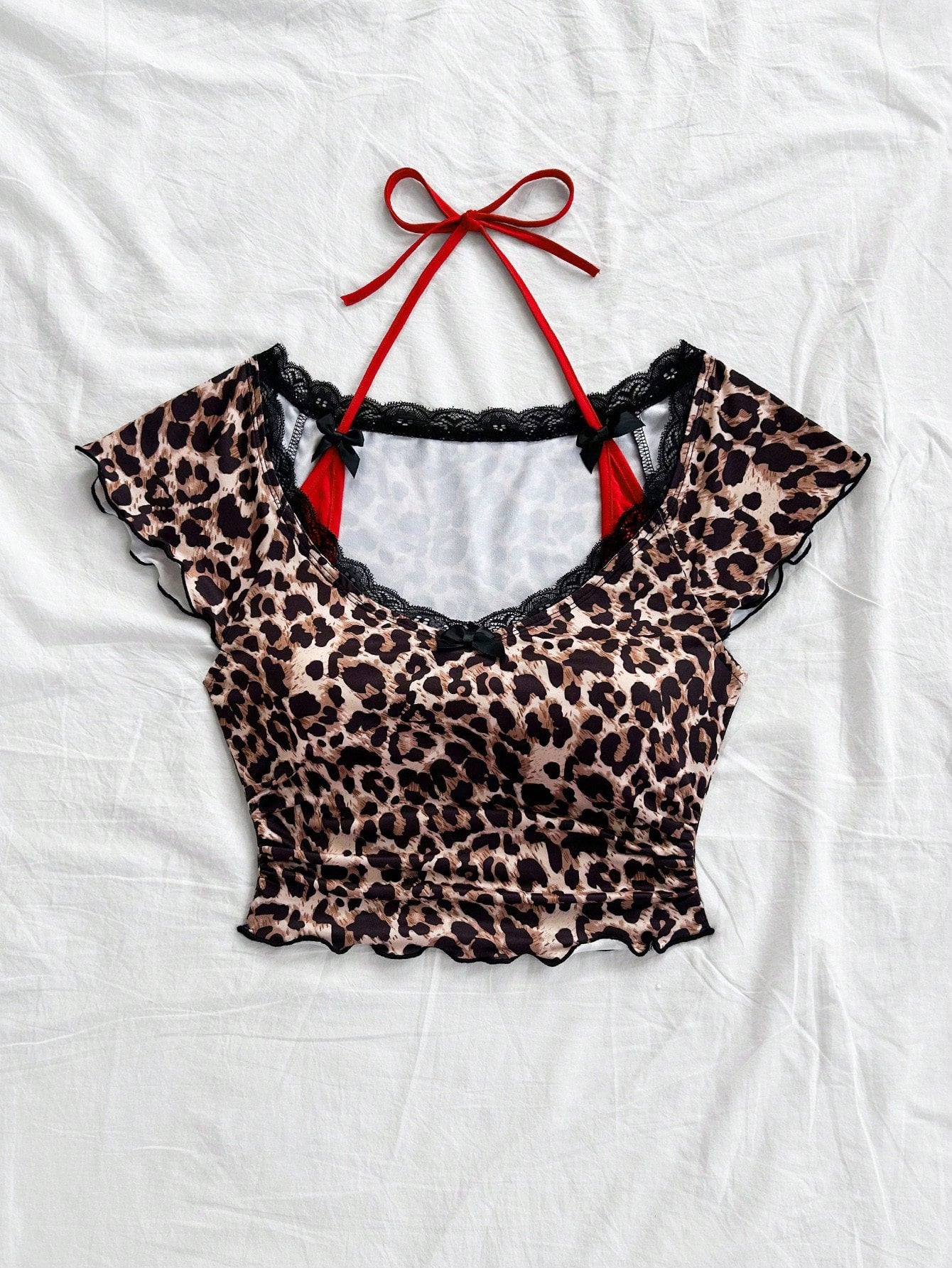 Soleia Camiseta ajustada de manga corta con cuello en V con volantes, lazo en el cuello y bloqueo de color con estampado de leopardo retro para mujer, ropa de mujer para Navidad