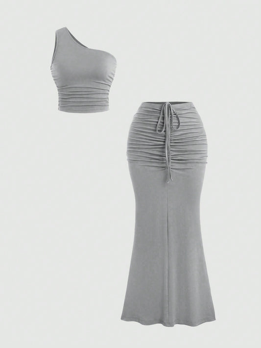 Sweetra Set de 2 piezas con top sin mangas de cuello asimétrico en unicolor y falda plisada con cordón, conjunto de estilo Y2K