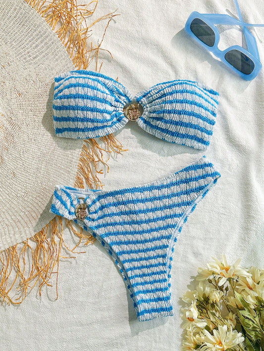 Swim Mod Set de 2 piezas de traje de baño de mujer con estampado a rayas y hebillas metálicas de temática marina