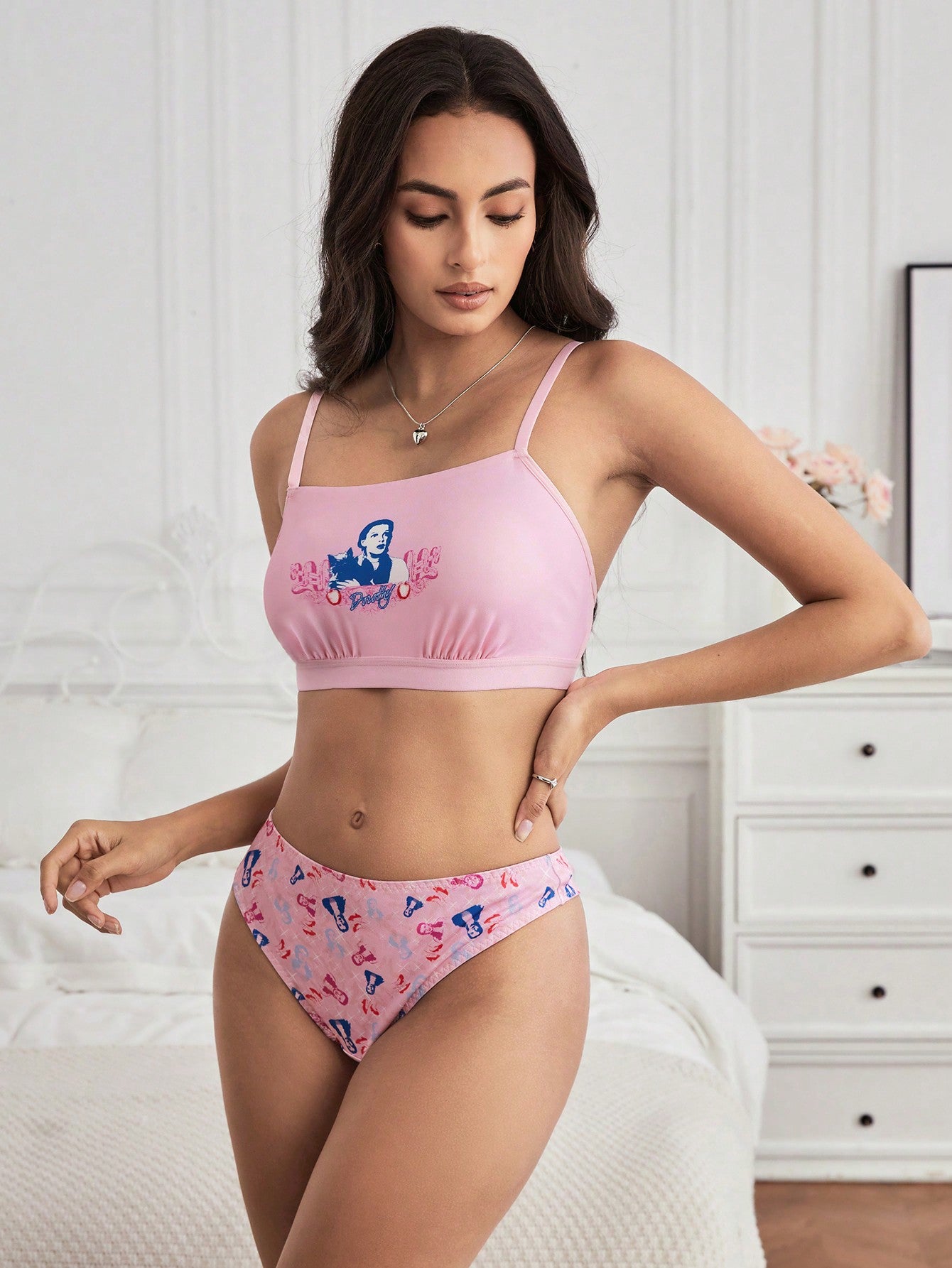 The Wizard of Oz X SHEIN 2 piezas Conjunto de lencería cómoda con sujetador y tanga con estampado floral para mujer