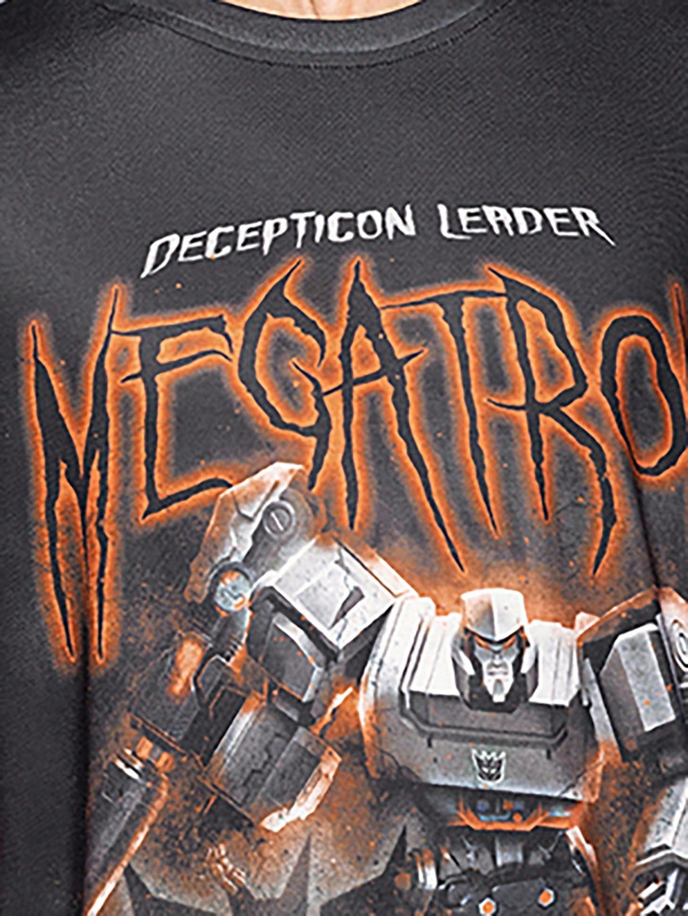 Transformers X SHEIN Camiseta de manga corta casual de verano para hombres con estampado de letra y robot