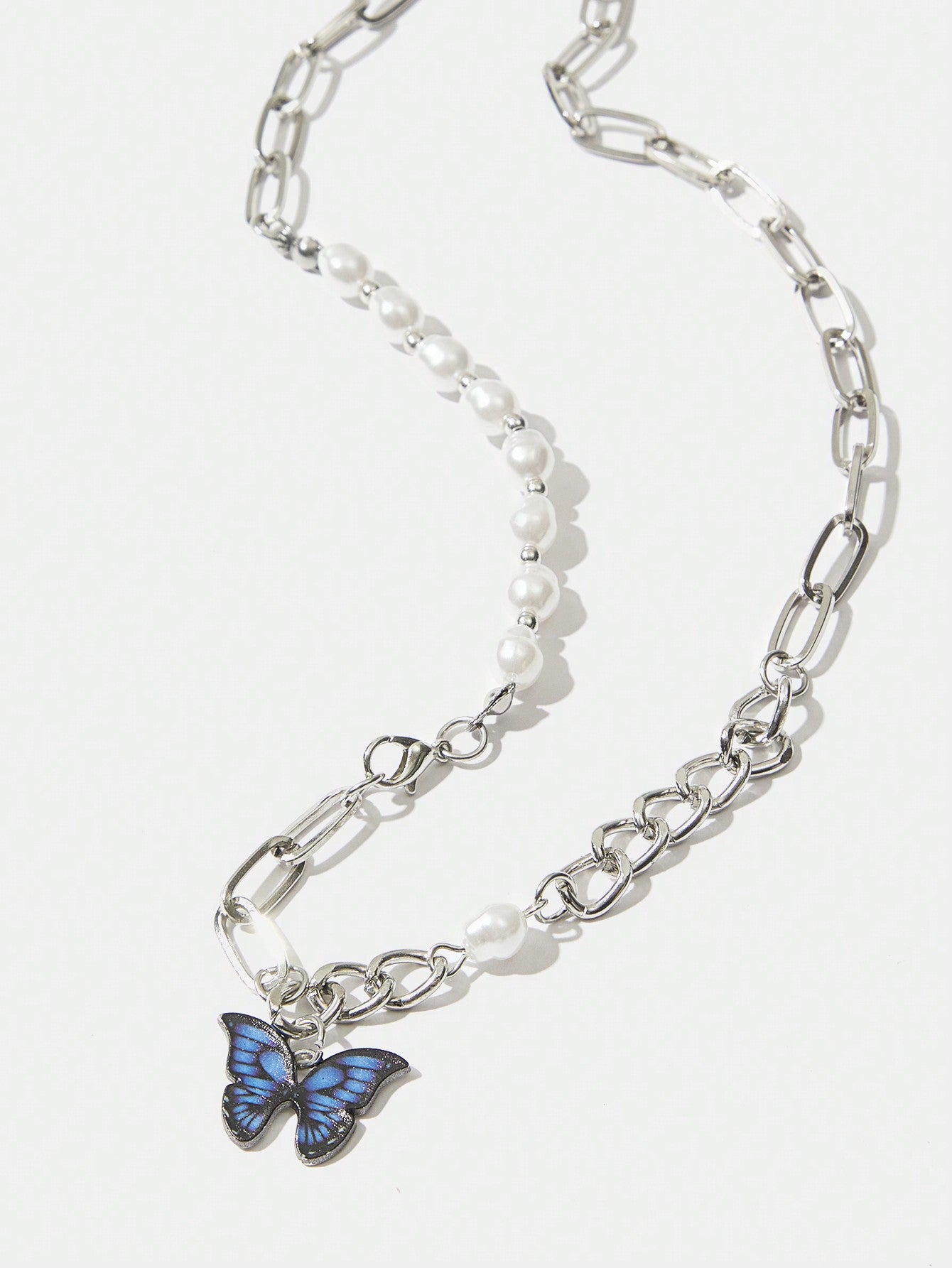 Twin Melody X SHEIN SHEIN MOD 1 pieza Collar de mariposa y perla, apto para uso diario de mujer en primavera y verano