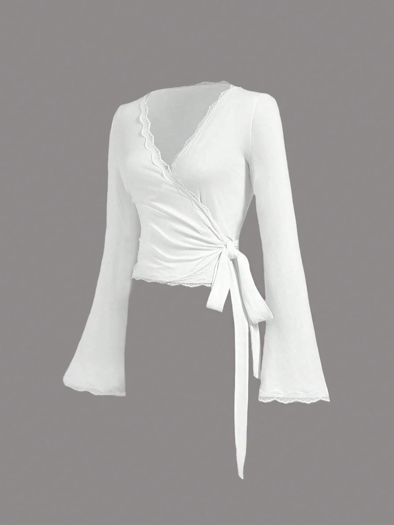 Camiseta de mujer de ajuste ceñido con parches de encaje de unicolor Amore, blusa elegante de mujer con cuello en V profundo y volantes, top deportivo de yoga y ballet con lazo, adecuado para salidas