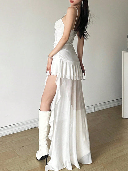 Vestido de tirantes ajustado de cintura alta de unicolor y deslumbrante con hombros descubiertos