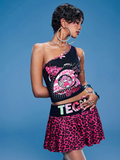 Winx Club X ROMWE Top de tirantes asimétrica con estampado retrato y parches con estampado de leopardo, con lazo decorativo